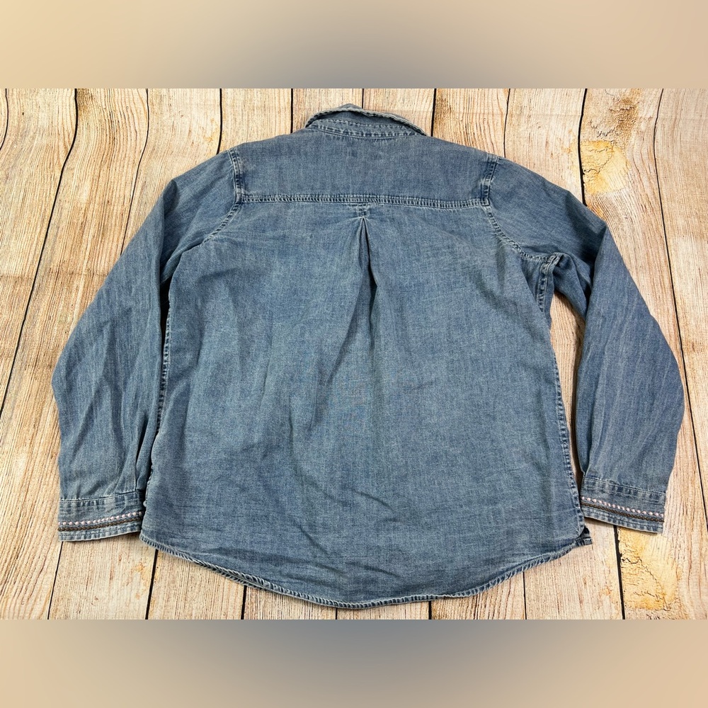 Women's ORVIS Button Up Embroidered Light Denim Shirt Long Sleeve Size Large - Picture 2 of 7